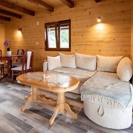 Brvnara Tarski Pogled Holiday home