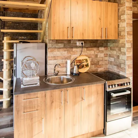 Vikendica Brvnara Tarski Pogled