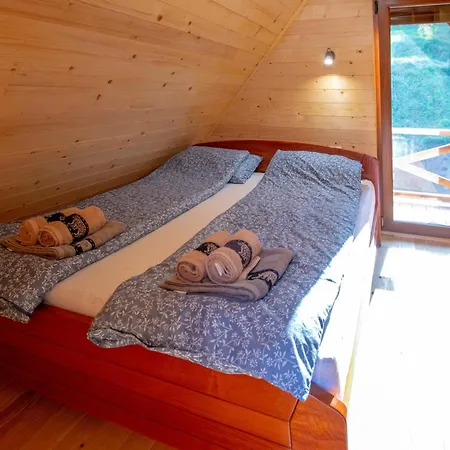 Brvnara Tarski Pogled Holiday home *