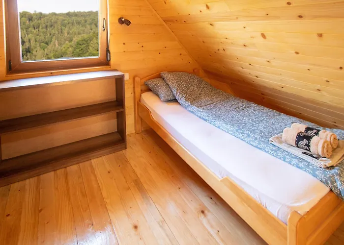 펜션 Brvnara Tarski Pogled *