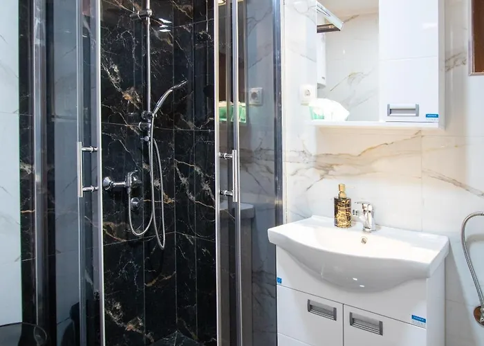 Brvnara Tarski Pogled 바이나 바슈타