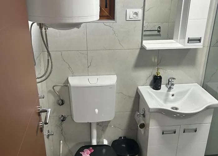 펜션 Brvnara Tarski Pogled